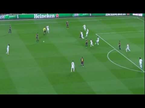 Lionel Messi Goal ( Barcelona 1-0 AC Milan ) 12.03.2013