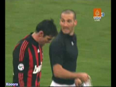 AC Milan players saying goodbye to Kaka after Fiorentina's game?