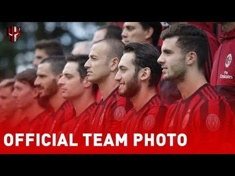 AC MILAN | Official Team Photo 2017/2018