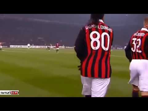 El Dia En Que Ronaldinho Bailo Al Manchester United Jugando Para El Milan – MangaScan.Live