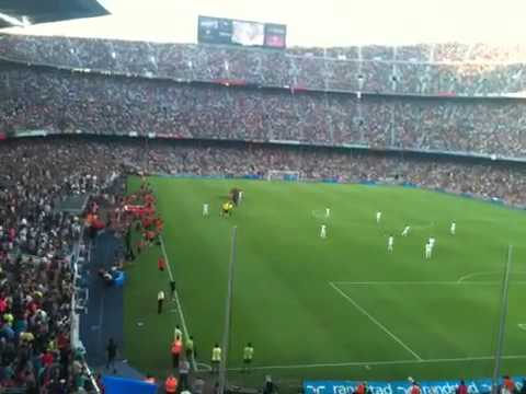 Ronaldinho returns to Nou Camp for AC Milan V Barcelona