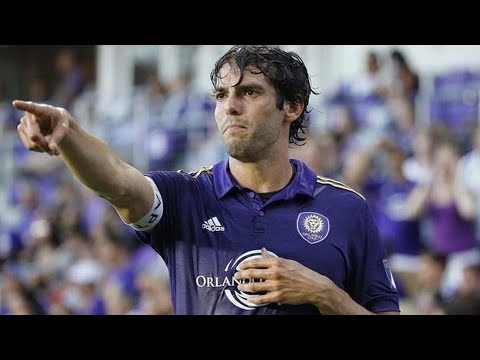 Kaka announces retirement from football amid AC Milan transfer rumours