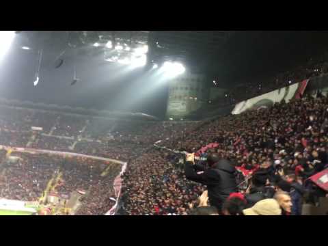 MILAN-INTER  20/11/2016  AC MIlan fans singing Sara perche