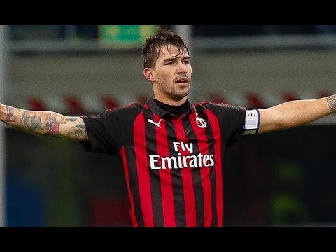 Manchester United and Chelsea want AC Milan captain Alessio Romagnoli